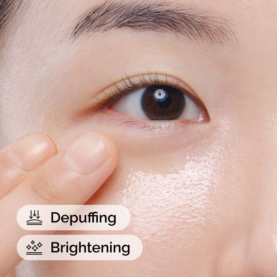 caffeine-solution-5-egcg-eye-serum-d5 ord-caffeine-solution-egcg-model-application-with-benefits.jpg