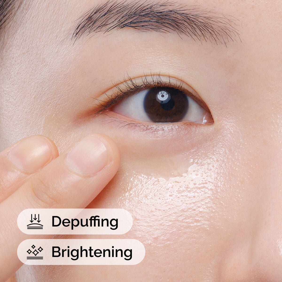 caffeine-solution-5-egcg-eye-serum-q5 ord-caffeine-solution-egcg-model-application-with-benefits.jpg