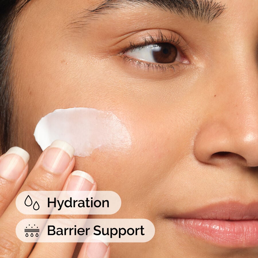 natural-moisturizing-factors-ha-l0 ord-natural-moisturizing-factors-ha-model-application-with-benefits.jpg